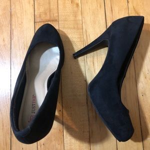 Black Suede Pumps